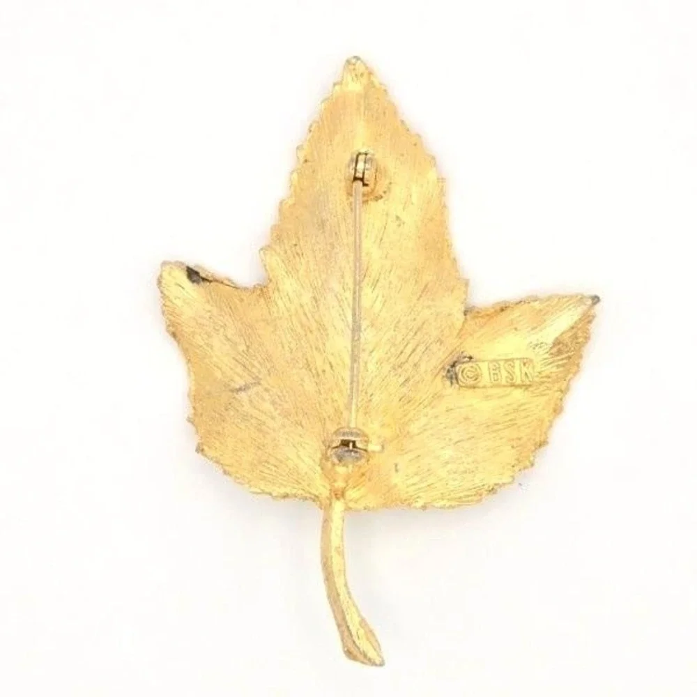 BSK Gold Tone Leaf‎ Pin Brooch Textured Vintage Autumn Fall Nature